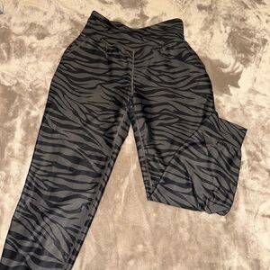 Old Navy Zebra Print High-Waisted Athletic Joggers